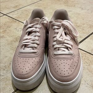 Nike Women's Pink Sneakers